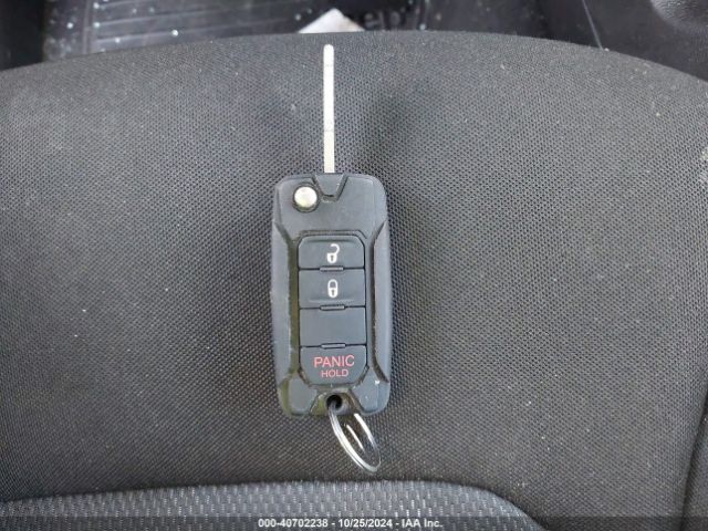 ZACCJBBT7FPB26243 Jeep Renegade Latitude
