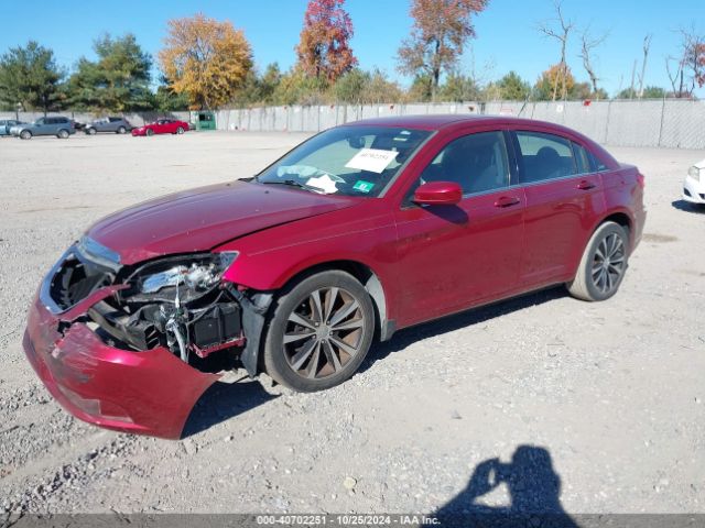 1C3CCBBG3EN183337 Chrysler 200 Touring