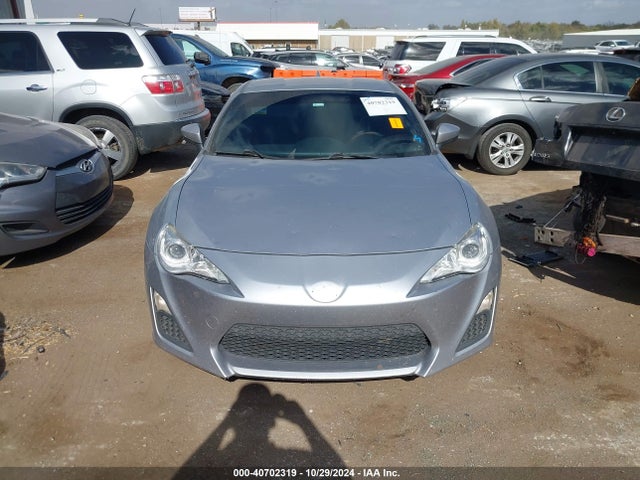 Scion FR-S 2015 JF1ZNAA19F8705479 Image 12