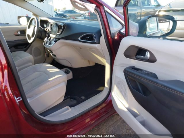 2C4RC1DG1HR513075 Chrysler Pacifica Touring