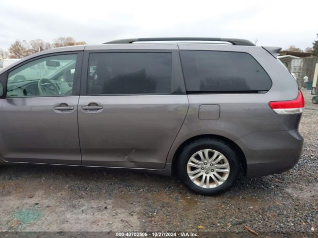 5TDYK3DC5ES524266 Toyota Sienna Xle V6 8 Passenger