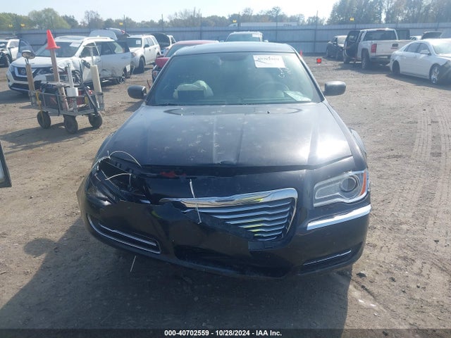 Chrysler 300 2014 2C3CCAAG6EH376098 Image 12