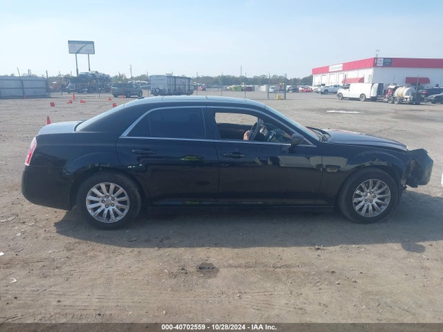 2C3CCAAG6EH376098 Chrysler 300