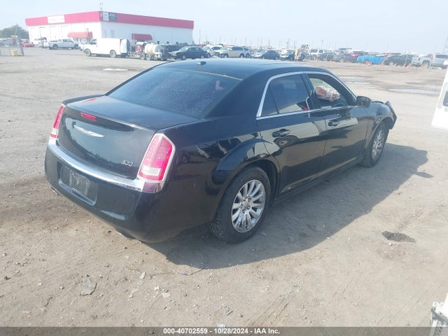 Chrysler 300 2014 2C3CCAAG6EH376098 Image 4