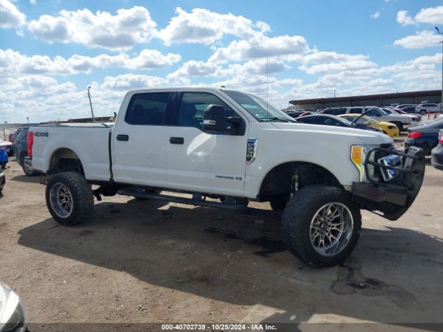 1FT7W2BT5HEE26989 Ford F-250 Xlt