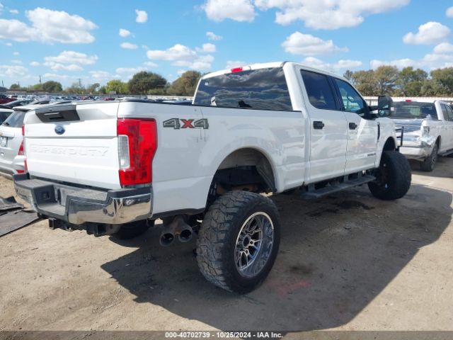 1FT7W2BT5HEE26989 Ford F-250 Xlt