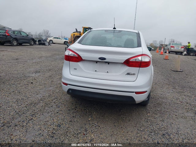 Ford FIESTA SE 2019 3FADP4BJ5KM120957 Image 16