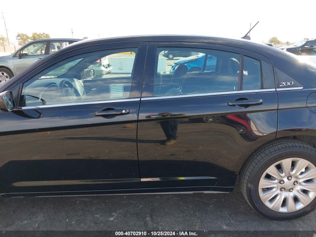 Chrysler 200 LX 2014 1C3CCBAB4EN212043 Image 15