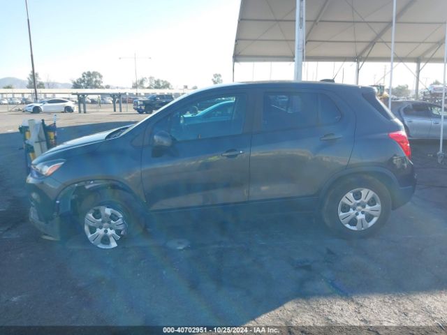 3GNCJKSB7KL136014 Chevrolet TRAX LS