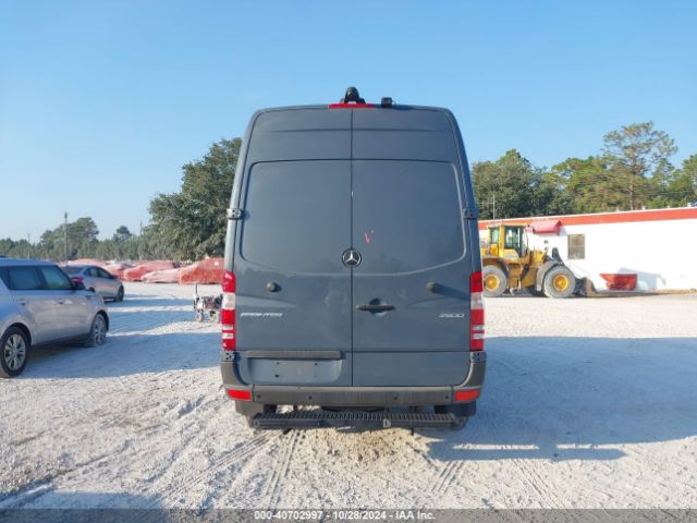WD3PE7CD9JP633297 Mercedes-Benz Sprinter 2500 Standard Roof V6