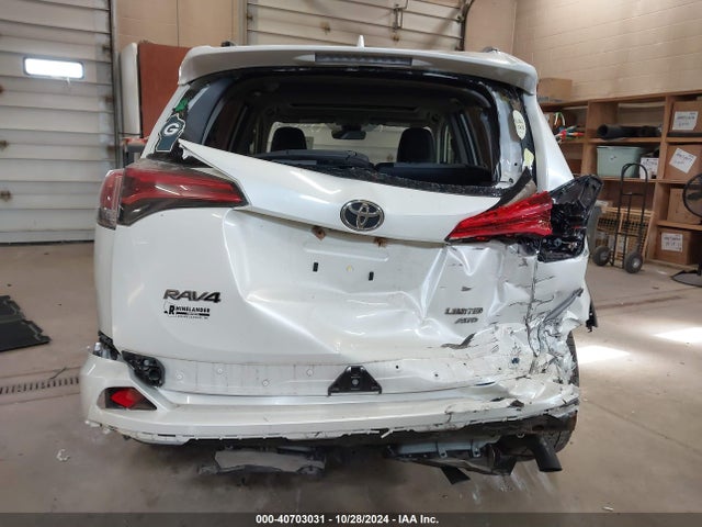 Toyota Rav4 Limited 2018 JTMDFREV4JJ179440 Image 17