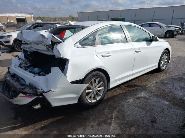 Hyundai SONATA SE 2018 5NPE24AF4JH623877 Image 4