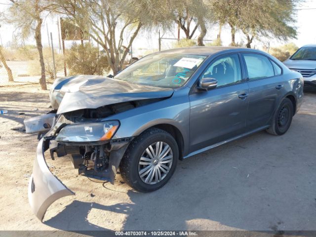 1VWAT7A35EC071467 Volkswagen Passat 1.8t S