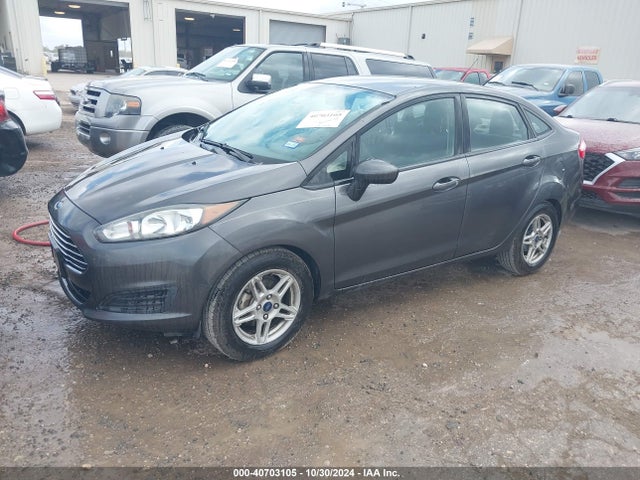 Ford FIESTA SE 2018 3FADP4BJ9JM129224 Image 2