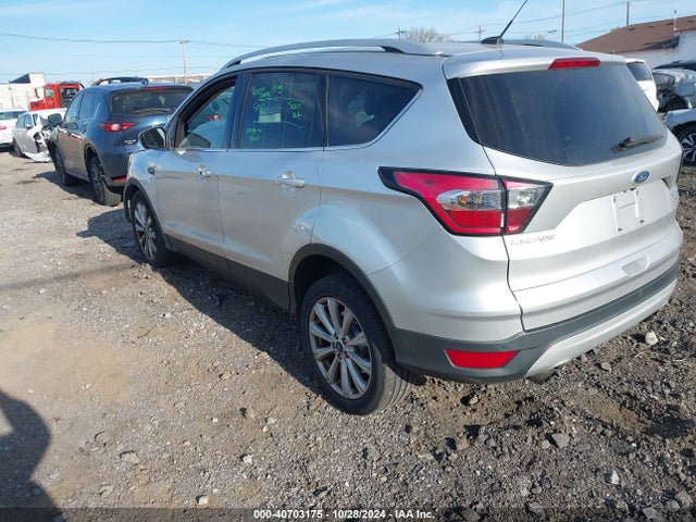 Ford Escape Titanium 2017 1FMCU9J99HUB62230 Image 3