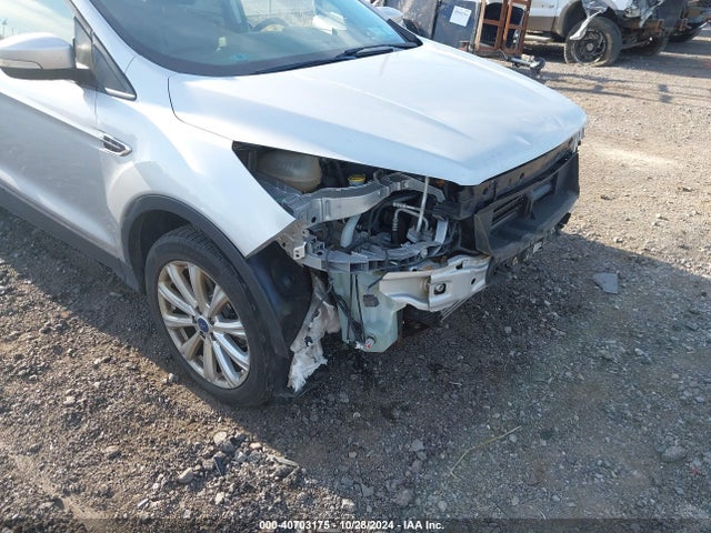 Ford Escape Titanium 2017 1FMCU9J99HUB62230 Image 6