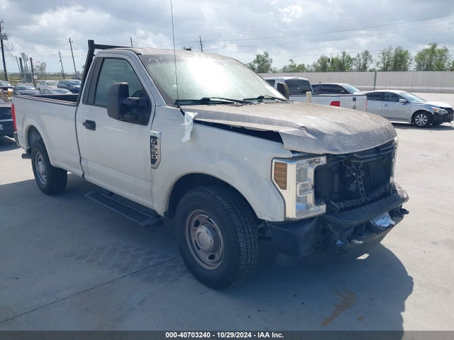 2019 1FTBF3A60KEC11975 main image
