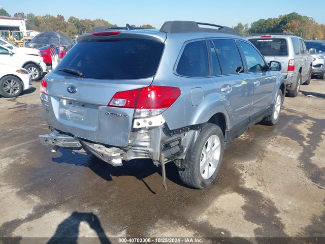 Subaru Outback 2.5i Premium 2014 4S4BRCCC6E3221352 Image 4