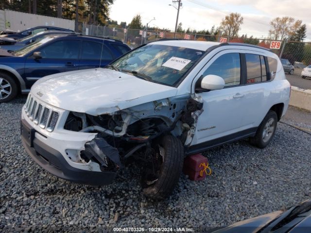 1C4NJCEA3GD543822 Jeep Compass Latitude