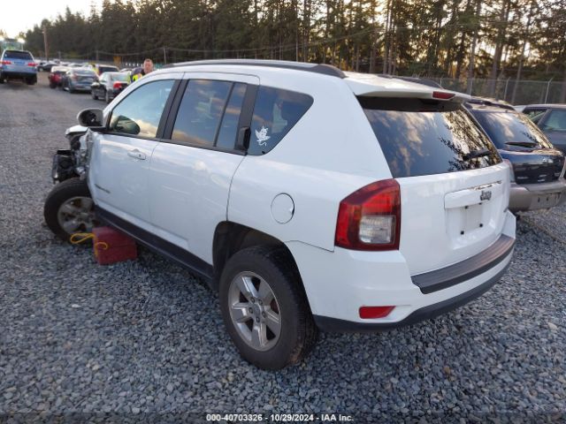 1C4NJCEA3GD543822 Jeep Compass Latitude