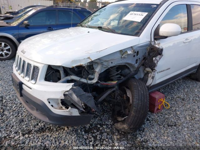1C4NJCEA3GD543822 Jeep Compass Latitude