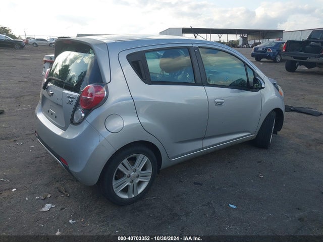 Chevrolet Spark Ls Cvt 2015 KL8CB6S97FC713192 Image 4