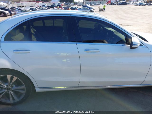 55SWF4JBXHU232939 Mercedes-Benz C 300 Luxury/sport