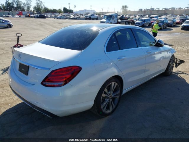 55SWF4JBXHU232939 Mercedes-Benz C 300 Luxury/sport