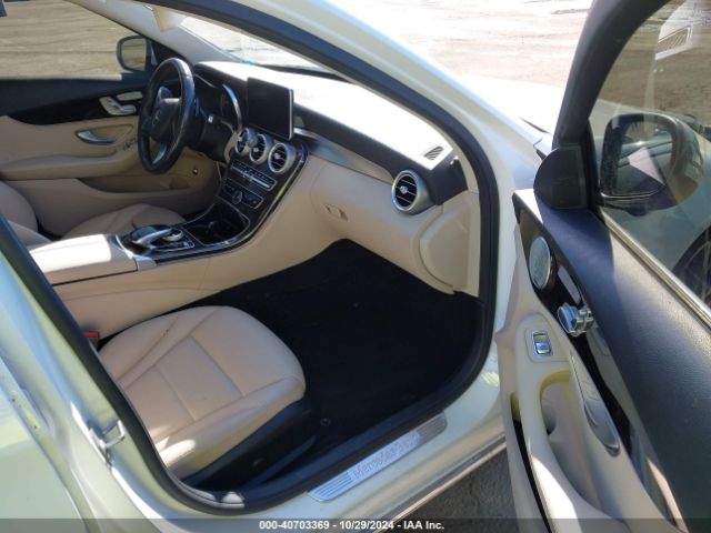 55SWF4JBXHU232939 Mercedes-Benz C 300 Luxury/sport