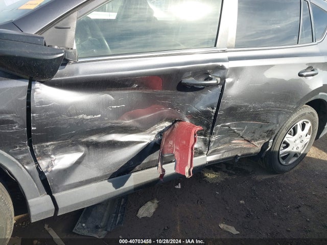 Toyota RAV4 LE 2016 JTMZFREVXGJ081754 Image 6