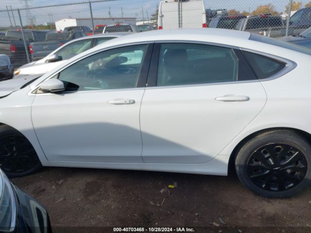 1C3CCCFB1GN172554 Chrysler 200 LX