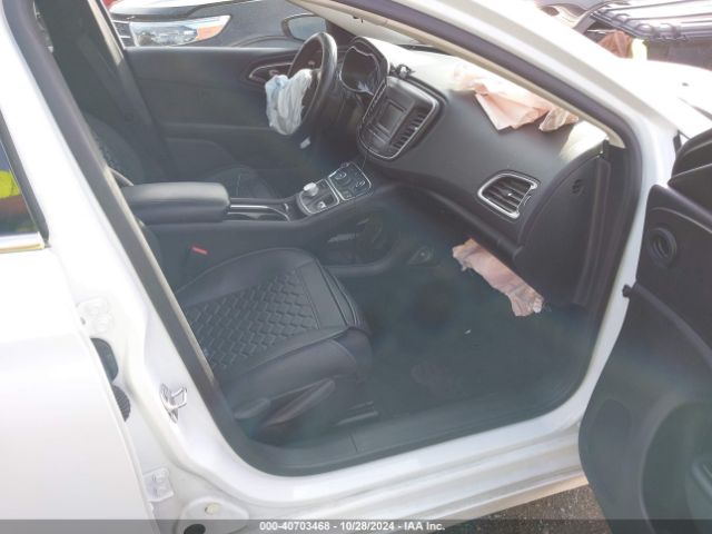 1C3CCCFB1GN172554 Chrysler 200 LX
