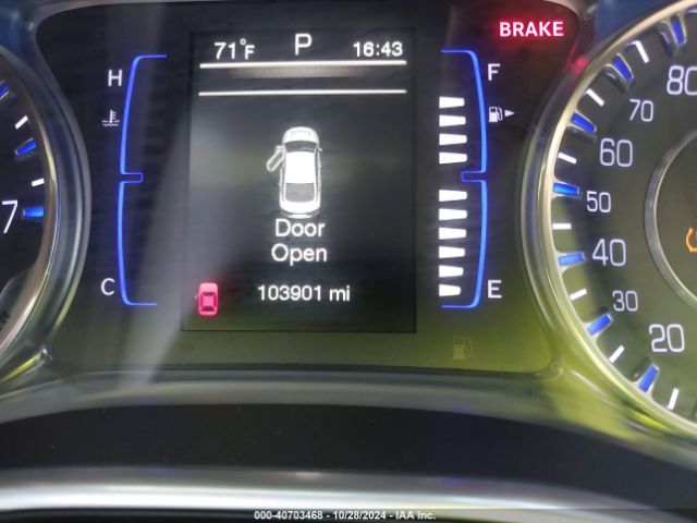 1C3CCCFB1GN172554 Chrysler 200 LX