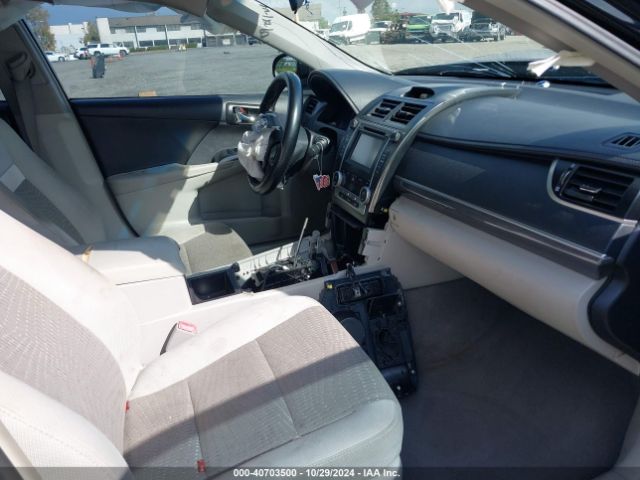 4T1BD1FK8EU117171 Toyota Camry Hybrid Le