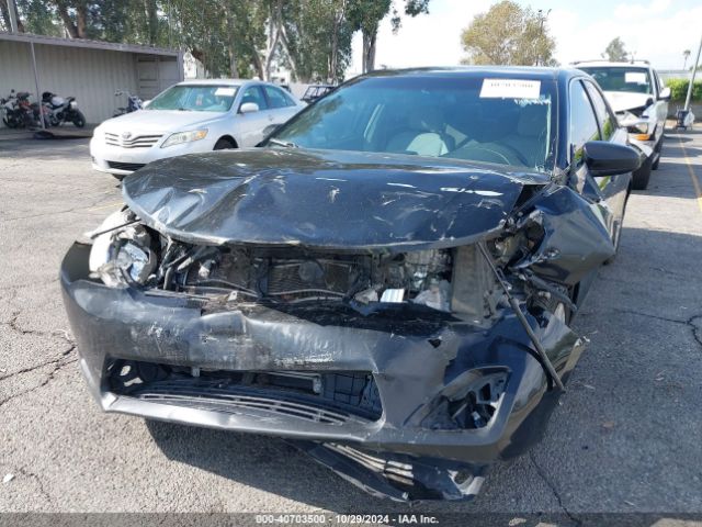 4T1BD1FK8EU117171 Toyota Camry Hybrid Le