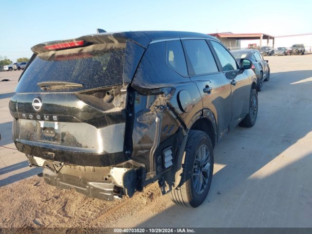 5N1BT3AA2PC947182 Nissan Rogue S Fwd