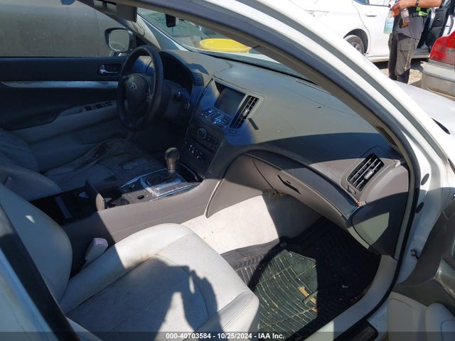 2010 Infiniti G37 Journey მანქანა იყიდება აუქციონზე, vin: JN1CV6AP4AM402162, აუქციონის ნომერი: 40703584