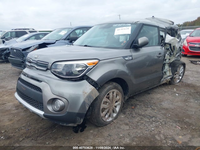 KIA SOUL + 2018 KNDJP3A51J7516632 Image 2