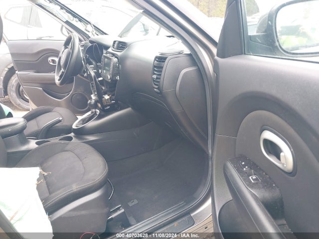 KIA SOUL + 2018 KNDJP3A51J7516632 Image 5