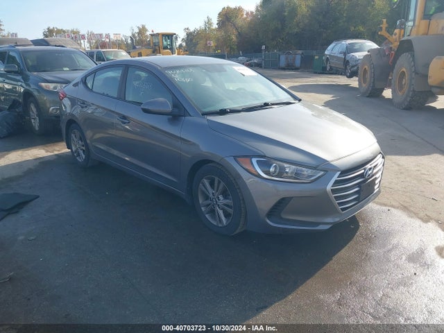 2018 5NPD84LF3JH312528 main image