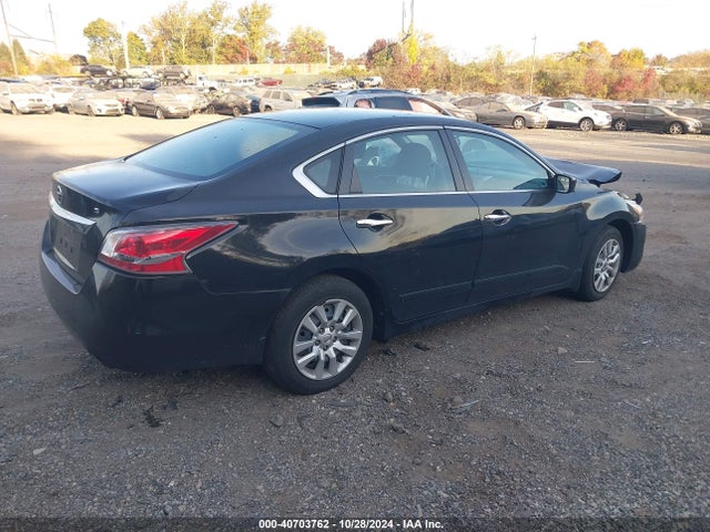 1N4AL3AP0FC471183 Nissan Altima 2.5 S