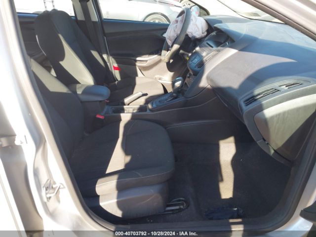 1FADP3F21GL370086 Ford FOCUS SE