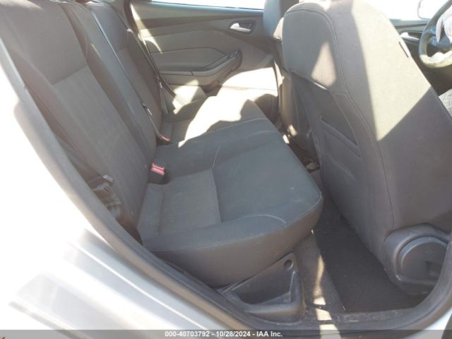 1FADP3F21GL370086 Ford FOCUS SE