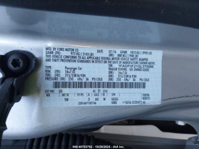 1FADP3F21GL370086 Ford FOCUS SE