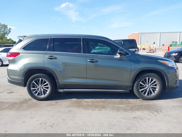Toyota Highlander Xle 2019 5TDKZRFH2KS296011 Image 13