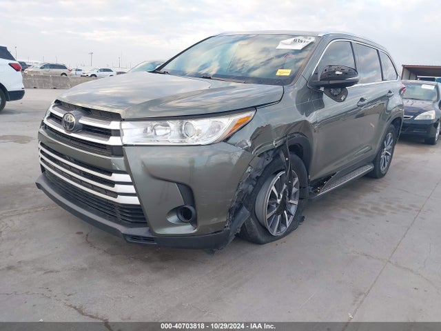 Toyota Highlander Xle 2019 5TDKZRFH2KS296011 Image 2