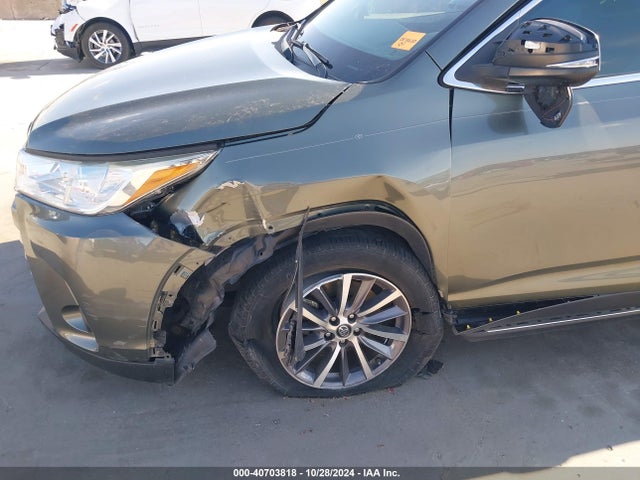 Toyota Highlander Xle 2019 5TDKZRFH2KS296011 Image 6