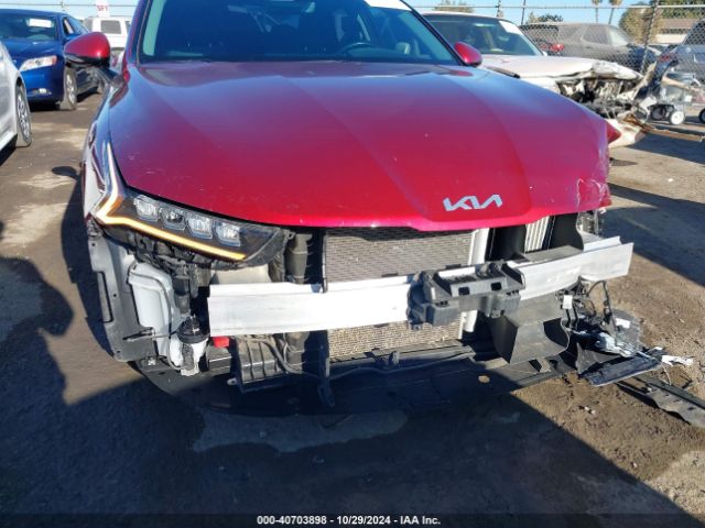 5XXG34J21NG136401 KIA K5 EX