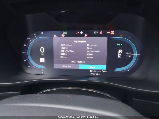 2021 VOLVO XC40 RECHARGE PURE ELECTRIC YV4ED3UR0M2565974 Photo 6