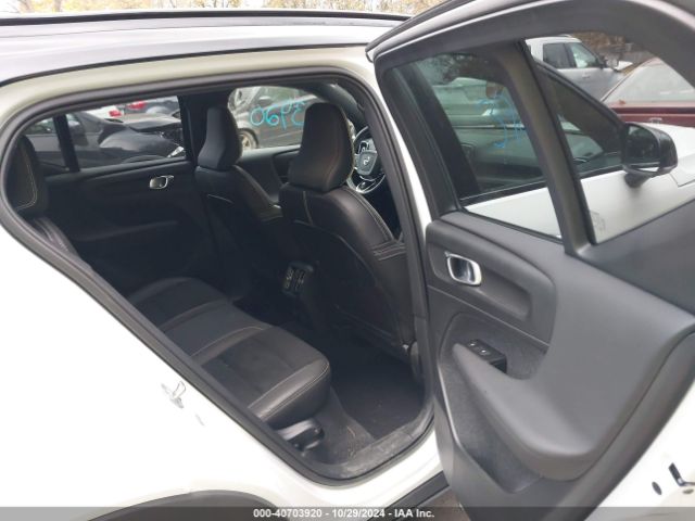 2021 VOLVO XC40 RECHARGE PURE ELECTRIC YV4ED3UR0M2565974 Photo 7